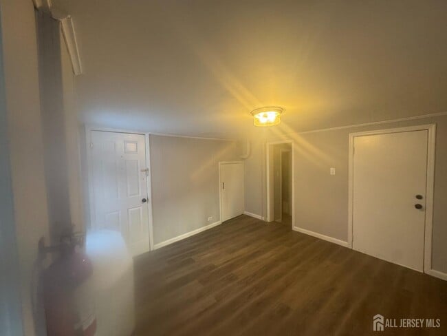 310 Somerset St