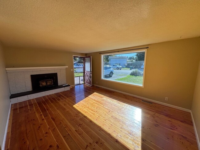 Photo - Burlington 3 Bedroom 1.5 Bathroom