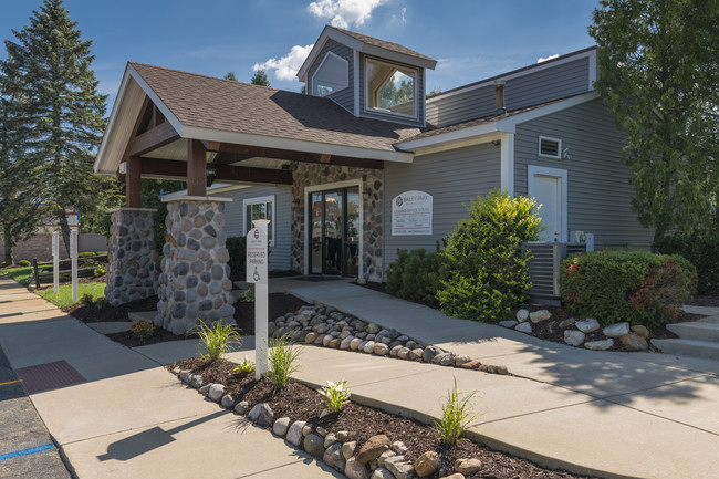 Bailey Park - Bailey Park Apartments