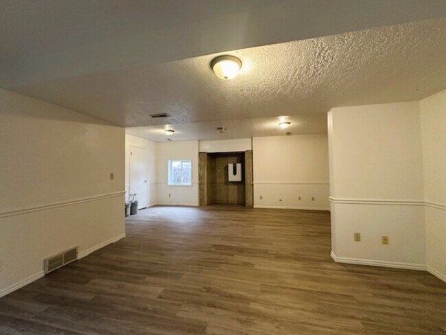 Photo - 1040 S 600 W