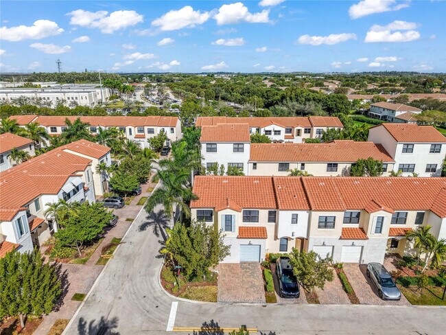 Photo - 20927 NW 1st Ct