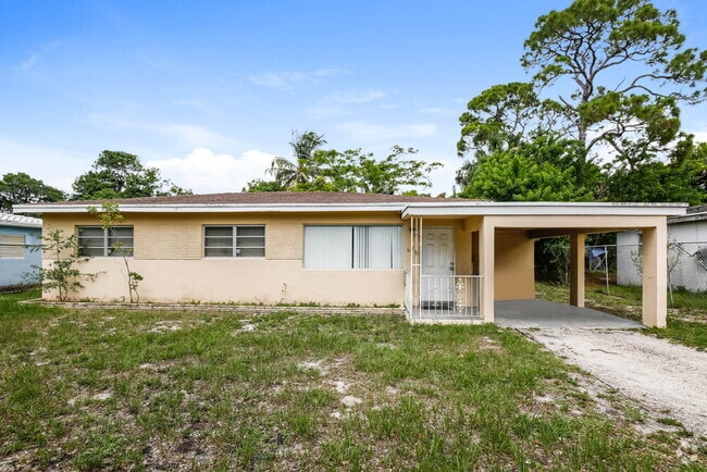 Building Photo - 631 SW 31st Ave Rental