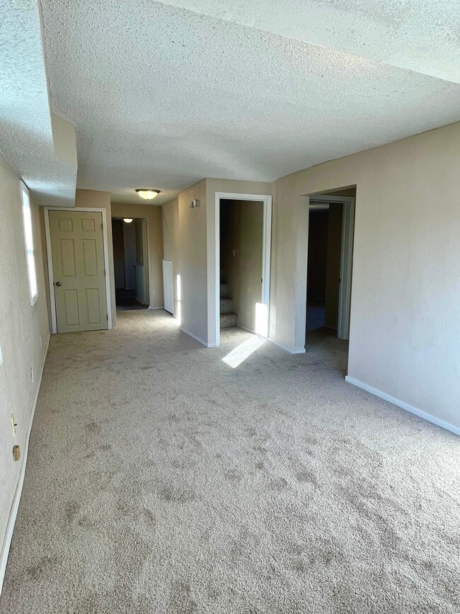 Photo - 441 York Ave Unit 441  1