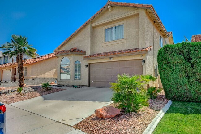 Photo - Furnished 4 bedroom home in the Lakes!