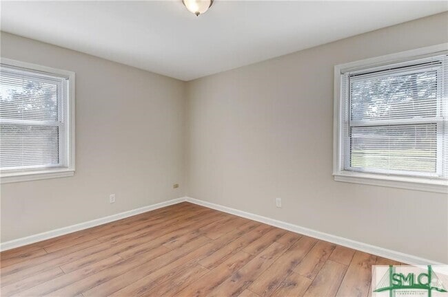 Building Photo - 12451 Northwood Rd Rental