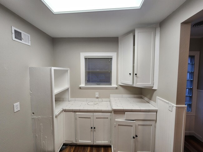 Photo - 120 S 1st St