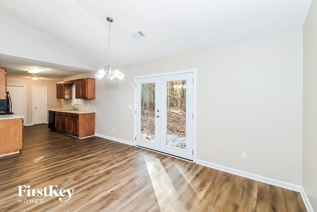 Photo - 5461 Quarters Way