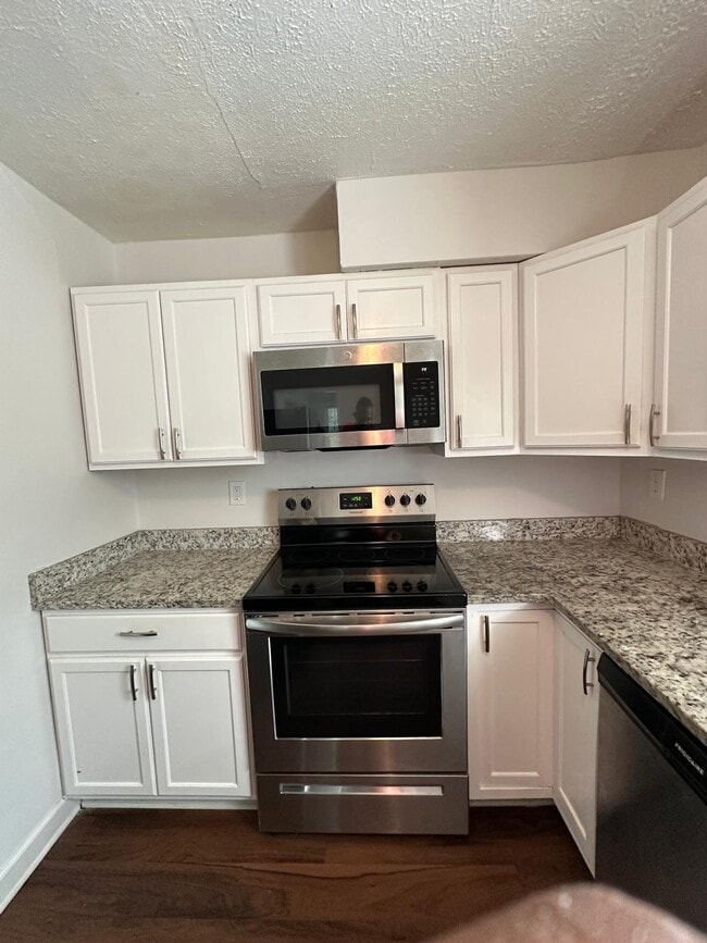 Photo - 1165 Lakeshore Dr