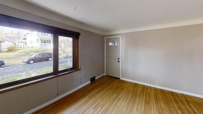 Photo - 910 N 56th Ave W Unit 910 N 56th Ave W - Apt 1