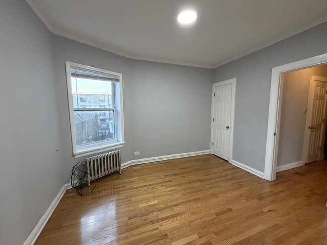 Photo - 6950 N Ashland Blvd Unit 301