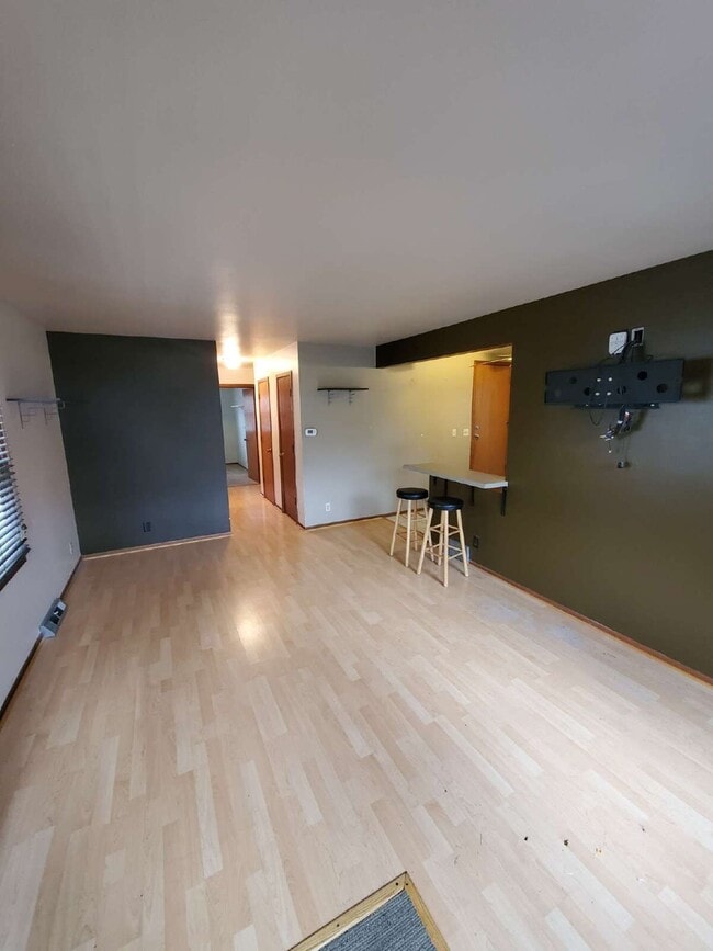 Building Photo - 1112 S 62nd St Rental