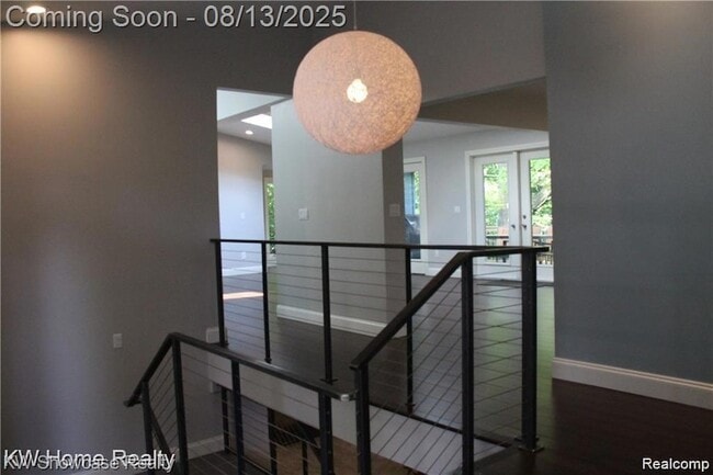 Photo - 1327 Lone Pine Rd
