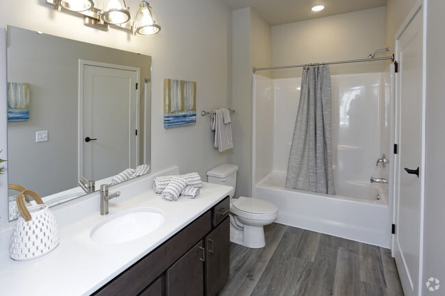 1BR, 1BA, Model - 646 SF - Cathedral Lofts