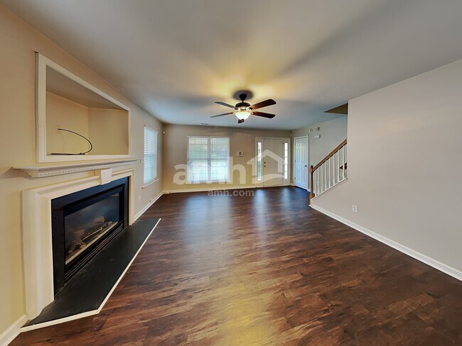 Photo - 6017 Spanish Moss Ln