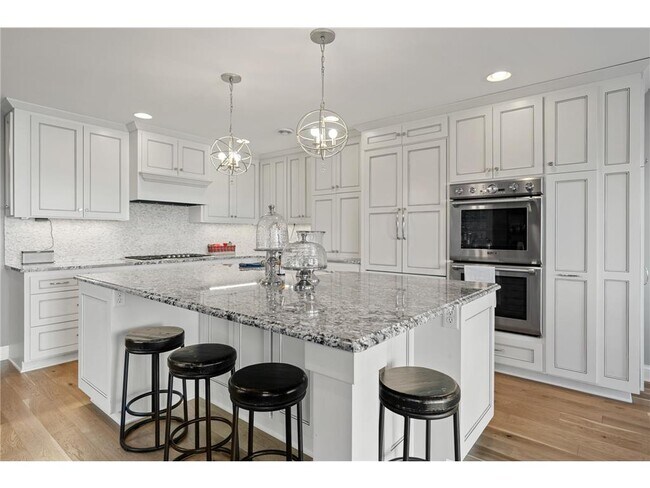 Photo - 4018 Sunset Dr