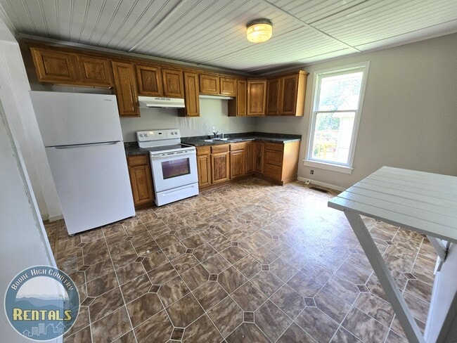 Photo - Charming 2bd/1ba Home In Lenoir