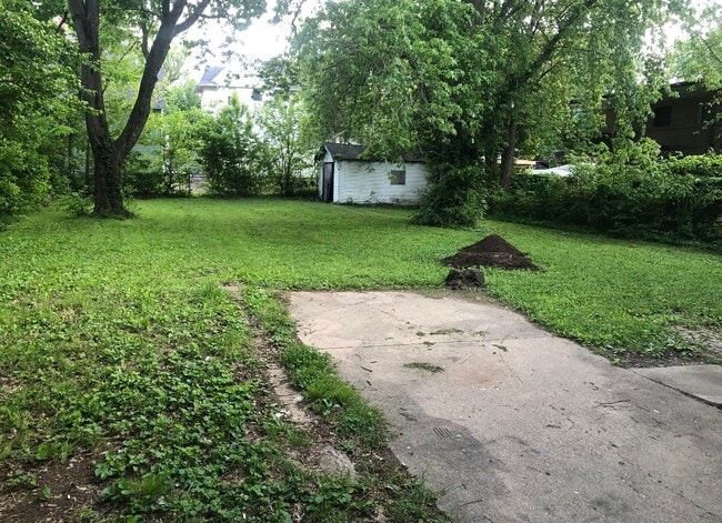Photo - 927 W North St