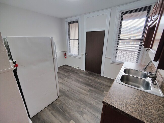 2423 Wrights Wy Unit 2