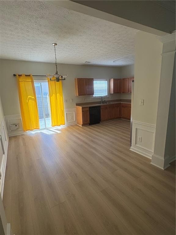 Photo - 3880 Grovemont Pl