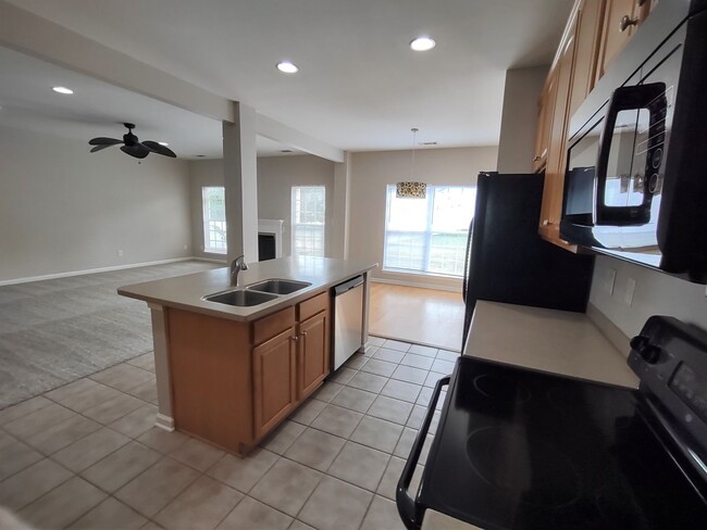 Photo - Beautiful Home located in the McCoy Crossing Community!