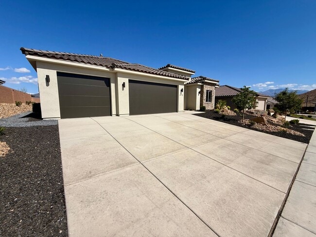 Photo - Beautiful 4-BR Home in Sunbrook Community