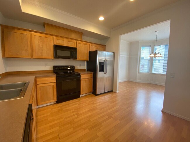 Photo - Beautifully Updated Townhouse with New Car...