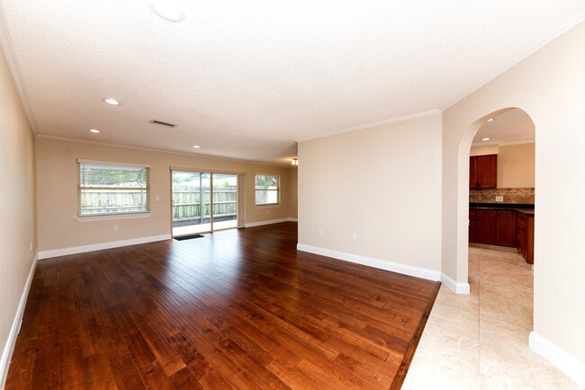 Photo - 3222 Nottingham Ln