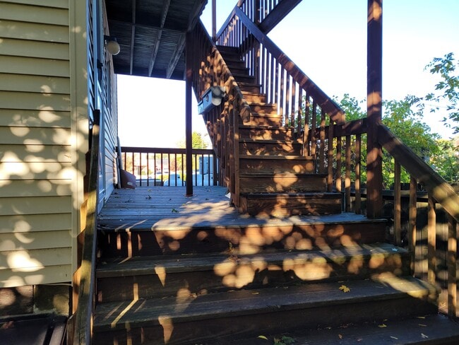 Covered porch - 87 Essex St Unit Essex1stfloor