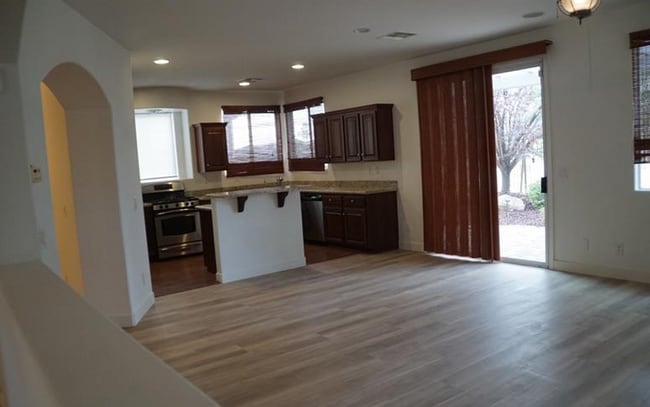 Photo - 359 Foster Springs Rd