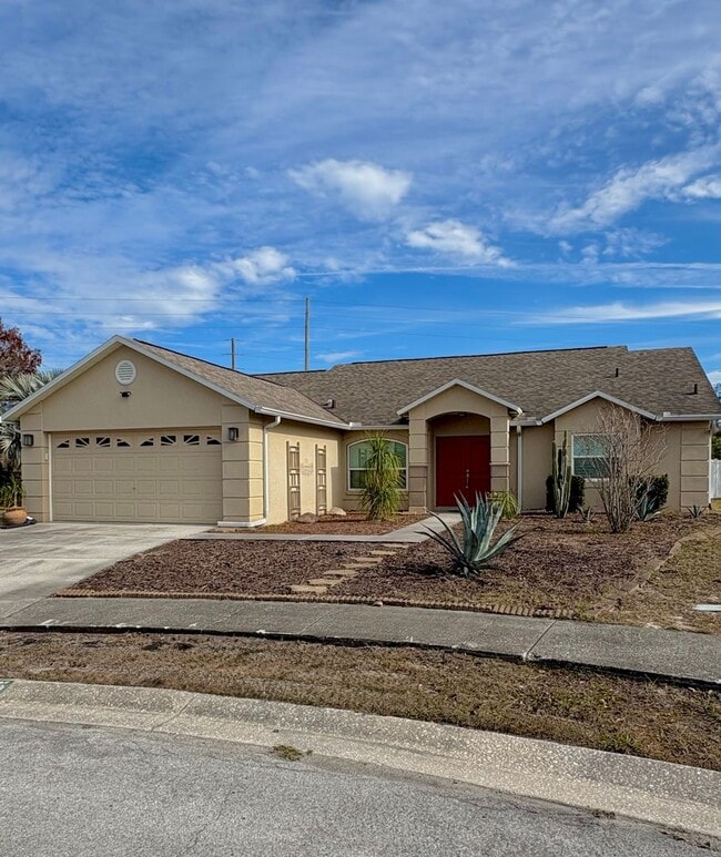 Building Photo - Beautiful 3Bed/2Bath with 2-Car Garage on a Cul-de-Sac