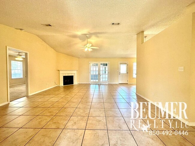 Photo - Beautiful 3Bed/2Bath Home Close to Correy ...