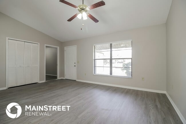 Photo - 2561 Beal St