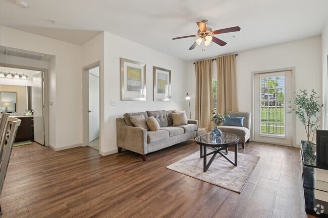 Building Photo - Crenshaw Grand Rental