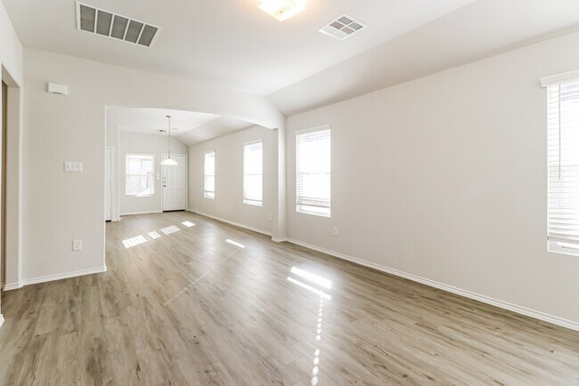 Photo - 2512 N Lina Ct