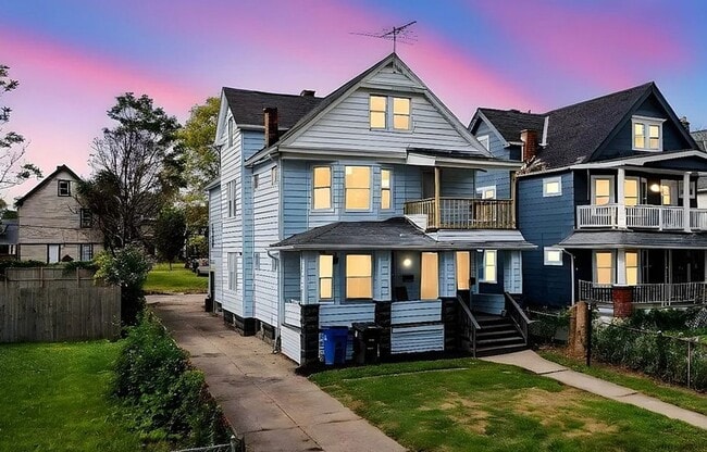 Building Photo - 13608 Earlwood Rd Unit 2