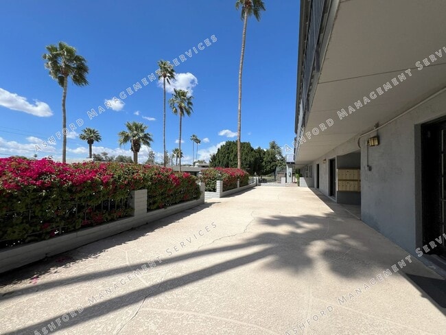 Photo - ONE BEDROOM UPSTAIRS CONDO WITH UTILITIES INCLUDED NEAR PIESTEWA PEAK Unidad 227