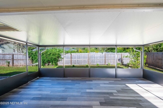 Photo - 2080 Tanager Dr