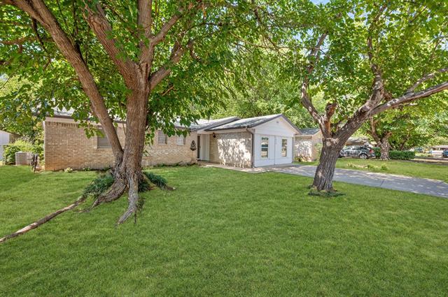 Photo - 1624 Americana Blvd