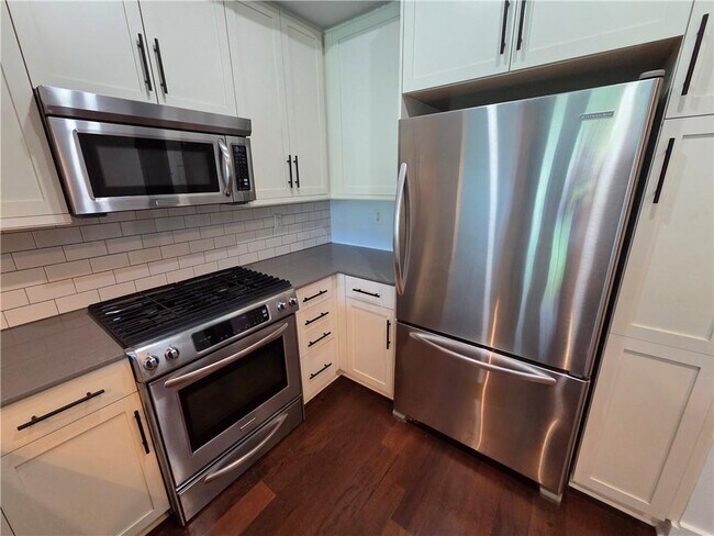 Photo - 1100 Howell Mill Rd NW Unidad 304