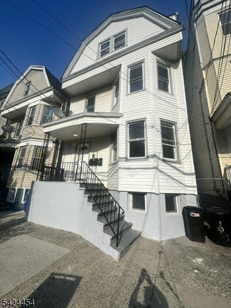 Building Photo - 102 S 12th St Unit 1