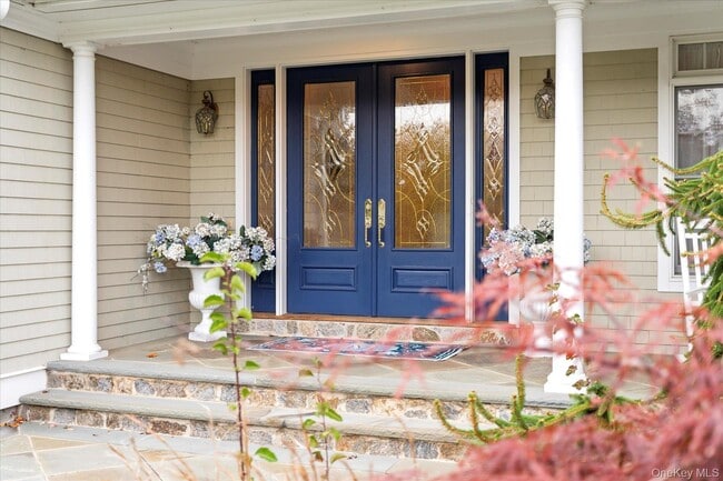 Photo - 2995 Laurel Trail