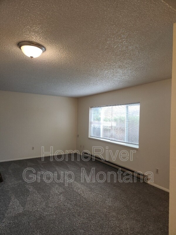 Photo - 2111 S 4th St W