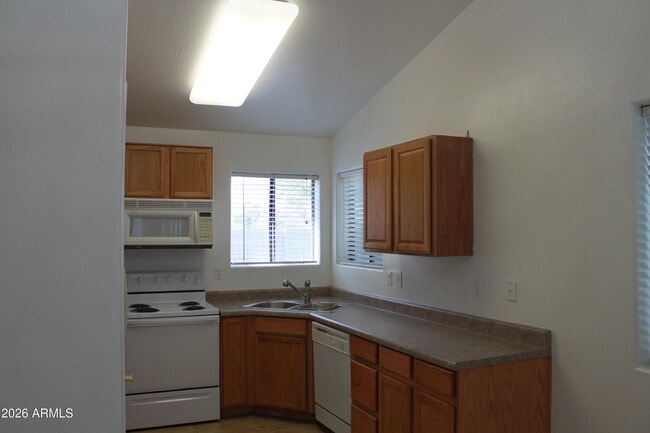 Photo - 921 S Val Vista Dr
