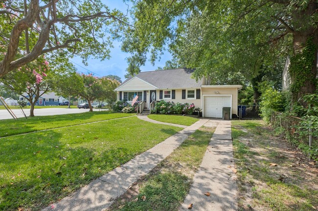 Photo - Beautiful Split Level Home in Norfolk!!