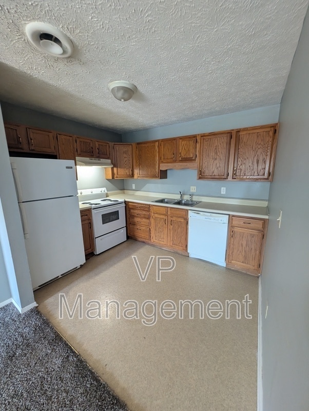 Photo - 2218 Emerald Dr Unit #9
