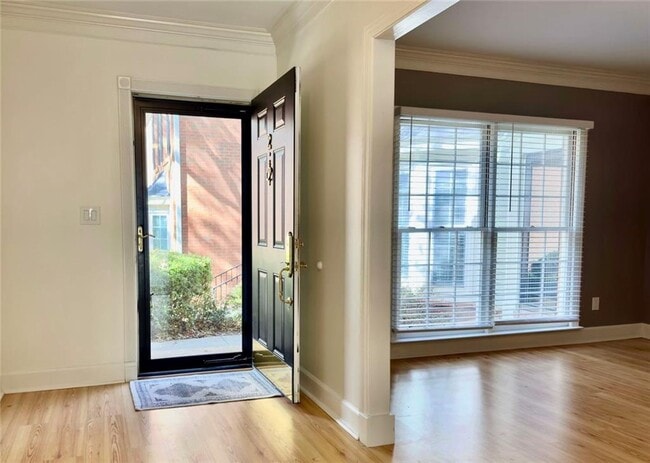 Photo - 2 Mt Vernon Cir