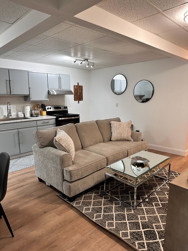 Photo - 310 Union St Unit 4