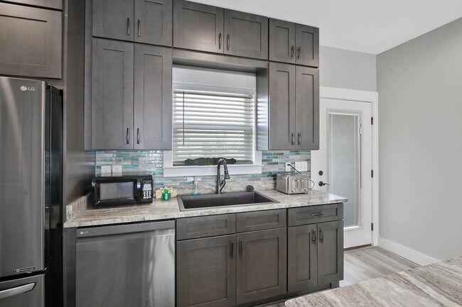 Photo - 486 Beatrice Point Rd