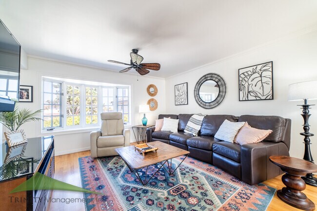 Photo - 13785 Nogales Dr