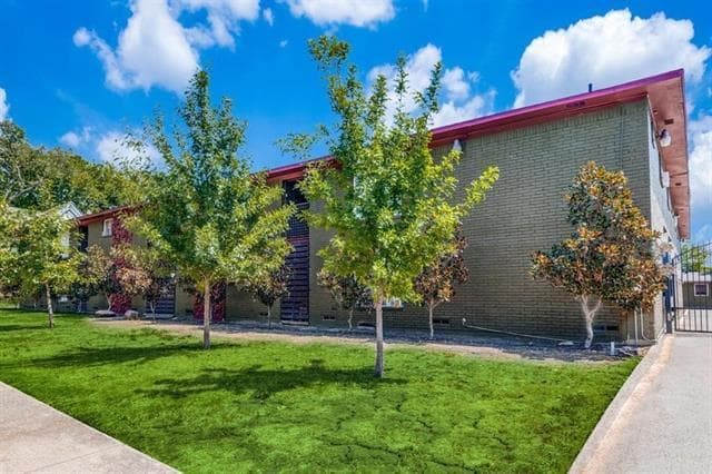 Building Photo - 5526 Reiger Ave Unit 105 Rental